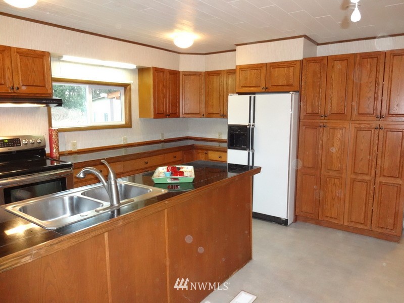 4379 Sweet Road Blaine, WA 98230 - Photo 6 of 15
