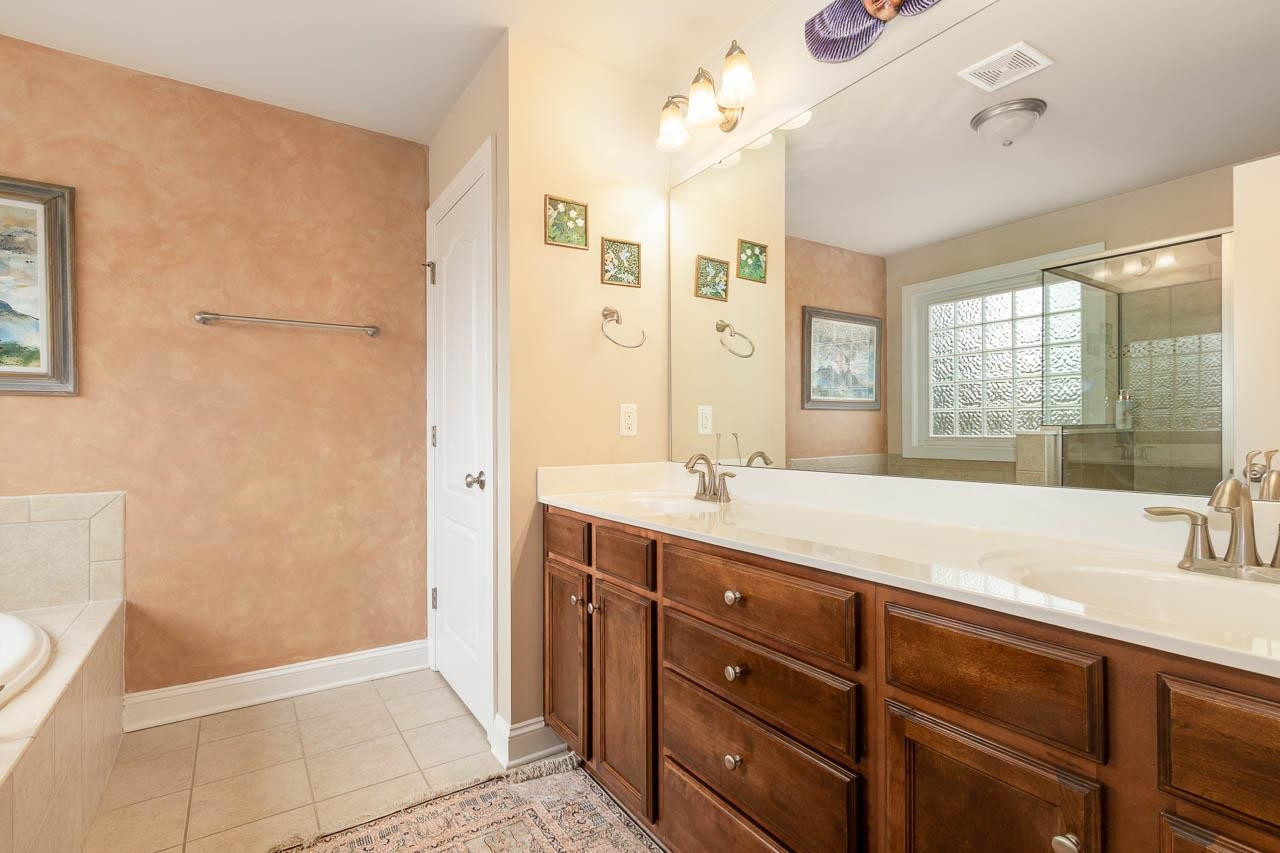 8024 Upper Lake Drive Raleigh, NC 27615 - Photo 23 of 32 Master Bath/Spa
