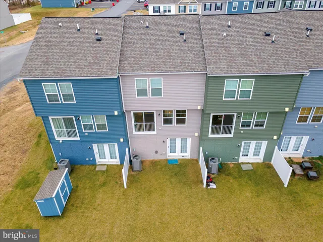 $279,000 | 18 Needle Court, Bunker Hill, WV 25413