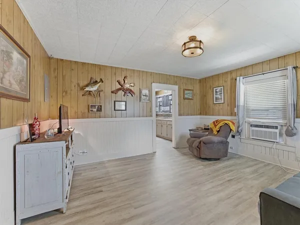 $325,000 | 2414 East Ennis Avenue, Unit A, Ennis, TX 75119