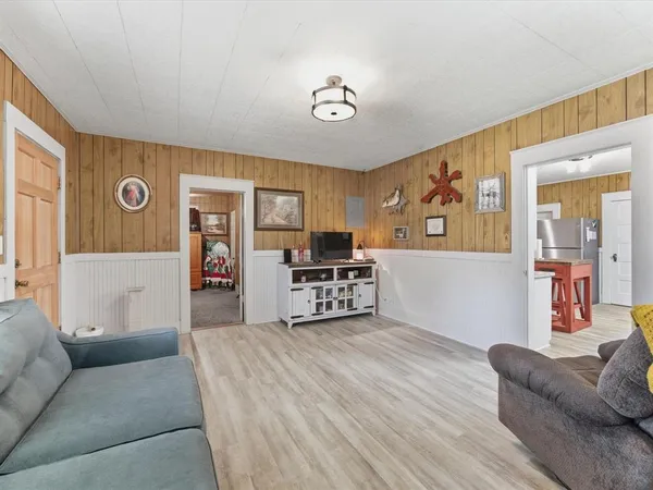 $325,000 | 2414 East Ennis Avenue, Unit A, Ennis, TX 75119