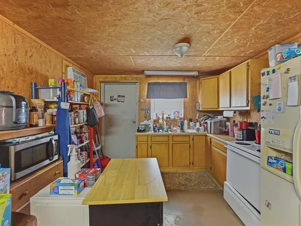 $325,000 | 2414 East Ennis Avenue, Unit A, Ennis, TX 75119