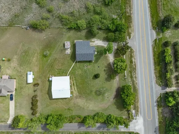 $325,000 | 2414 East Ennis Avenue, Unit A, Ennis, TX 75119