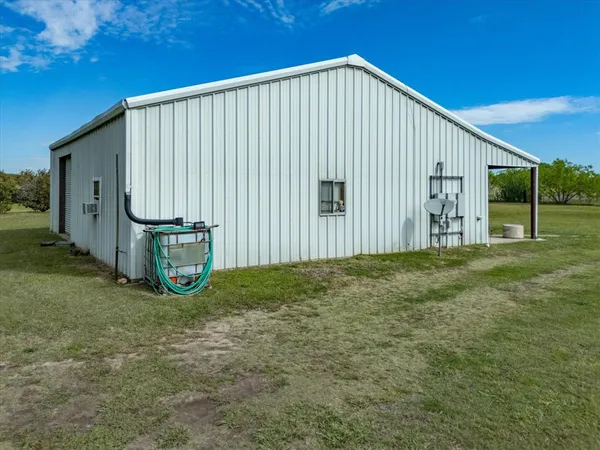 $325,000 | 2414 East Ennis Avenue, Unit A, Ennis, TX 75119