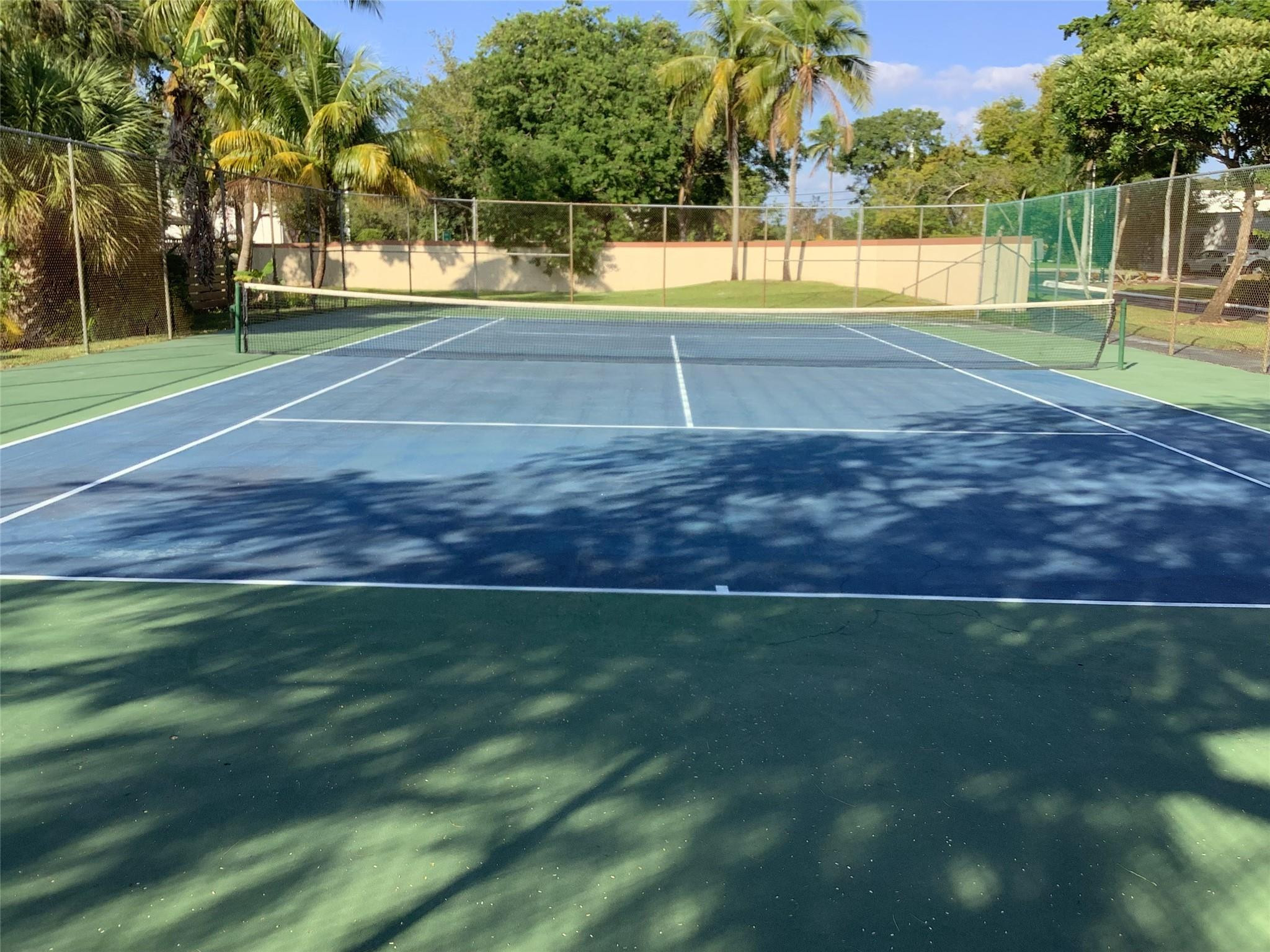 4765 South Hemingway Circle, Unit 68 Margate, FL 33063 - Photo 35 of 39 a view of outdoor space