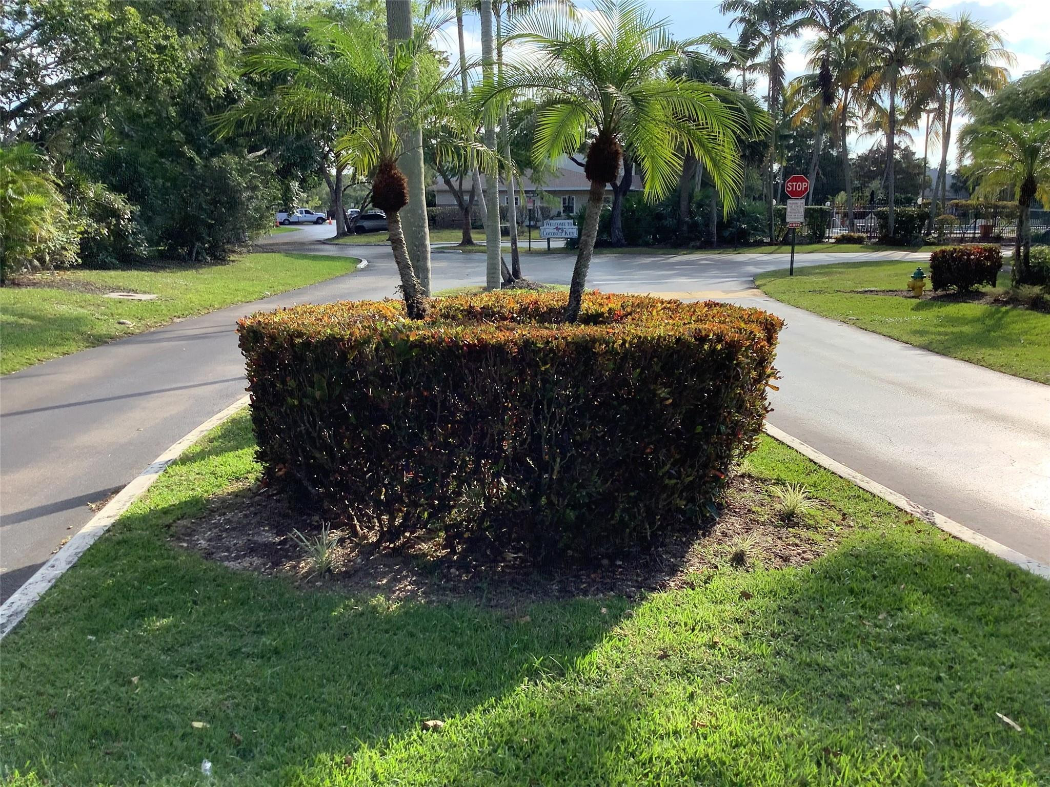 4765 South Hemingway Circle, Unit 68 Margate, FL 33063 - Photo 38 of 39 a view of a park with a fountain
