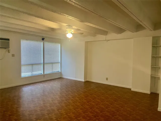 $800 | 5914 Lago Vista Way, Unit C26, Lago Vista, TX 78645