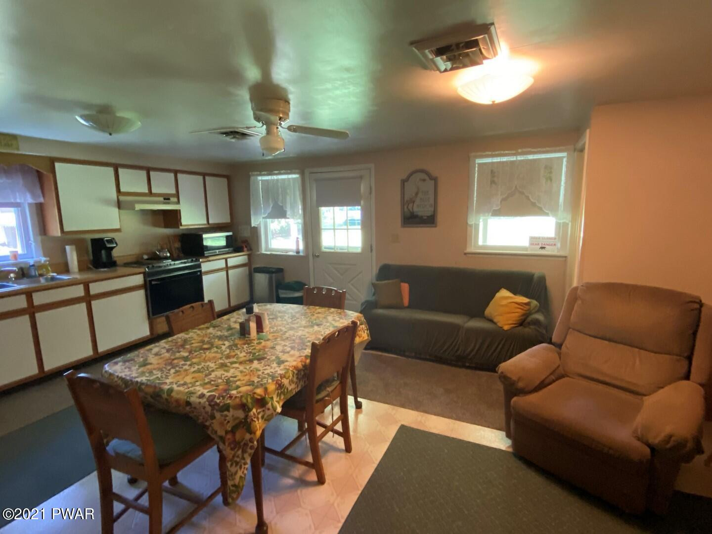197 Dorys Road Dingmans Ferry, PA 18328 - Photo 10 of 38