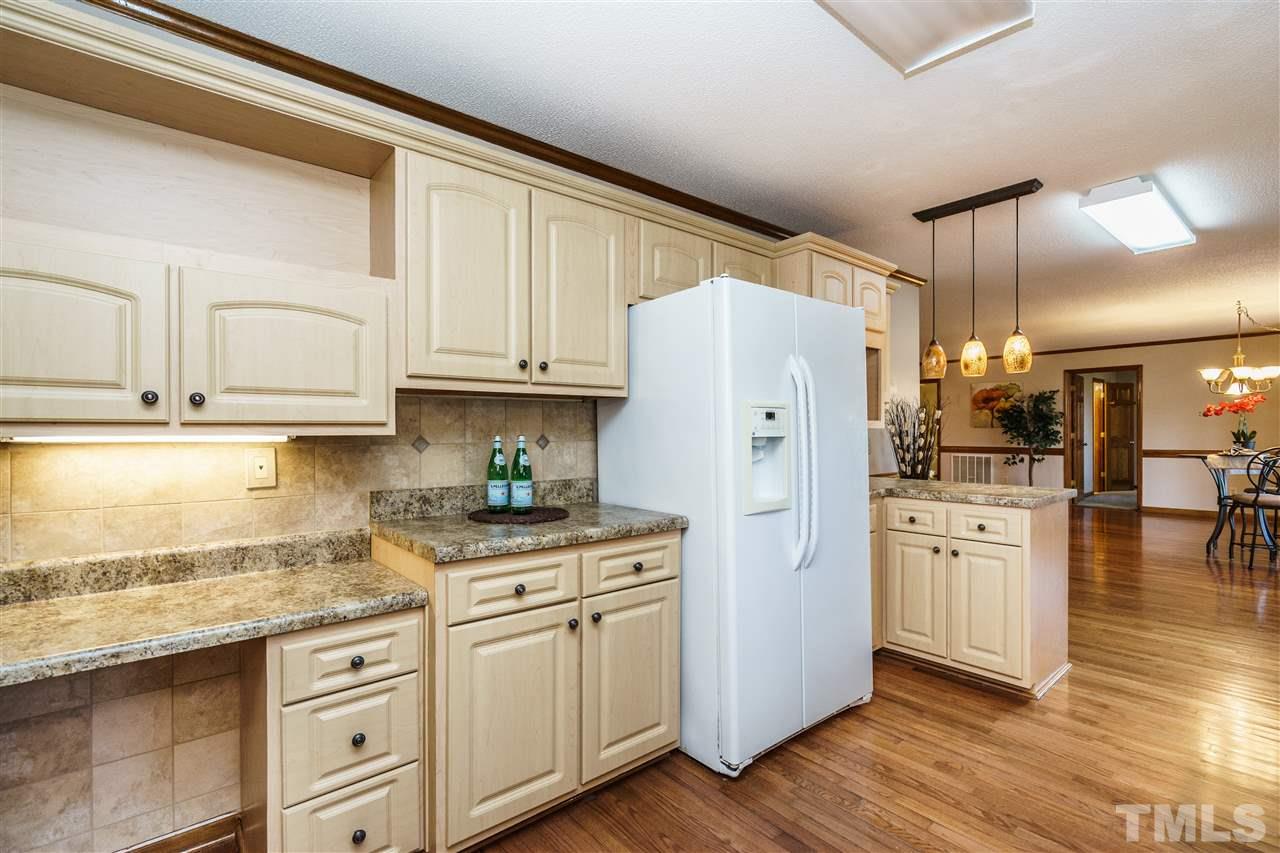 9638 Cleveland Road Clayton, NC 27520 - Photo 11 of 25 Gallery Image 11