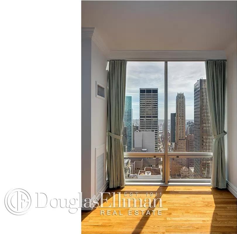 641 5th Avenue, Unit 35D Manhattan, NY 10022 - Photo 10 of 13