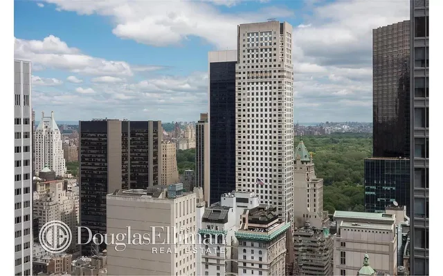 $3,895,000 | 641 5th Avenue, Unit 35D | Midtown East
