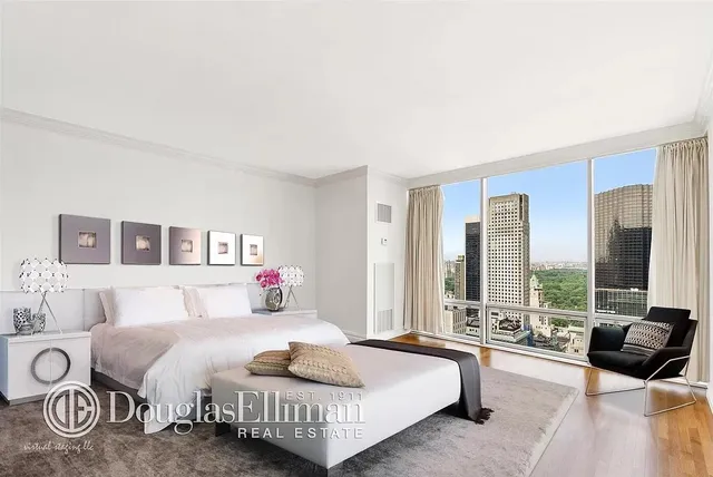 $3,895,000 | 641 5th Avenue, Unit 35D | Midtown East