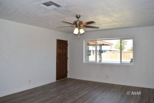 237 North Sunland Drive Ridgecrest, CA 93555 - Photo 2 of 25 Gallery Image 2
