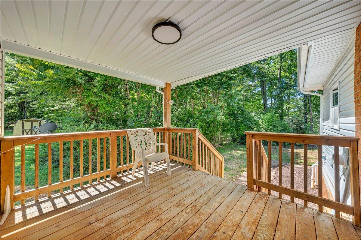 4883 Edwardsville Road Hardy, VA 24101 - Photo 24 of 53 06-MIB09552