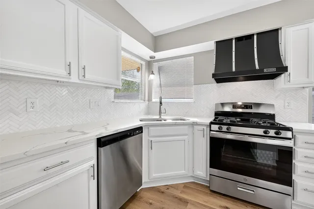 $2,200 | 3111 Timber View Drive, Sugar Land, TX 77479