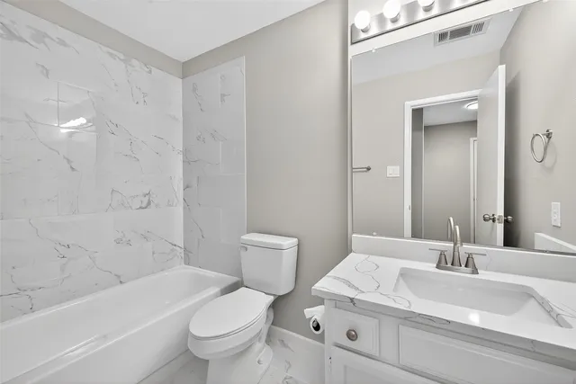 $2,200 | 3111 Timber View Drive, Sugar Land, TX 77479