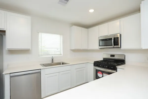 $1,900 | 2741 Cadiz Bay Drive, Conroe, TX 77301