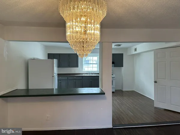 a view of entryway and hall