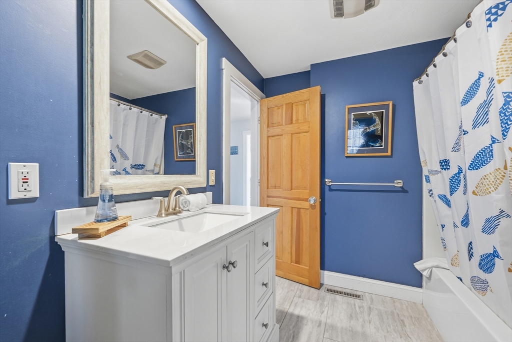 578 Huckins Neck Road Barnstable, MA 02632 - Photo 16 of 42