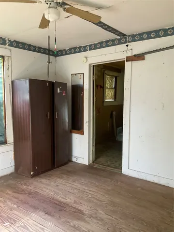 $40,000 | 908 North Vogelsang Avenue, Cameron, TX 76520