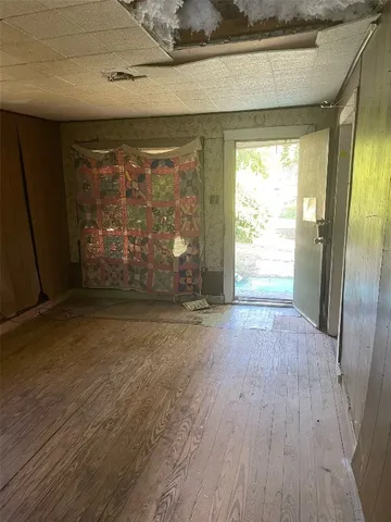 $40,000 | 908 North Vogelsang Avenue, Cameron, TX 76520