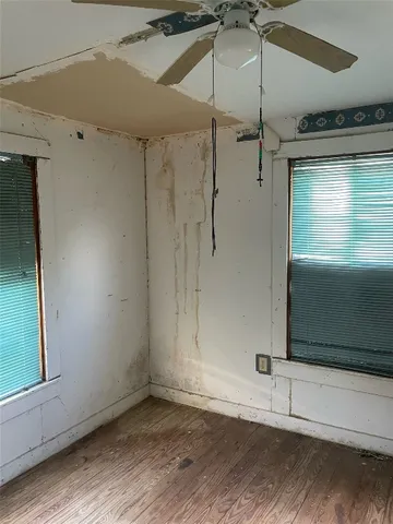 $40,000 | 908 North Vogelsang Avenue, Cameron, TX 76520