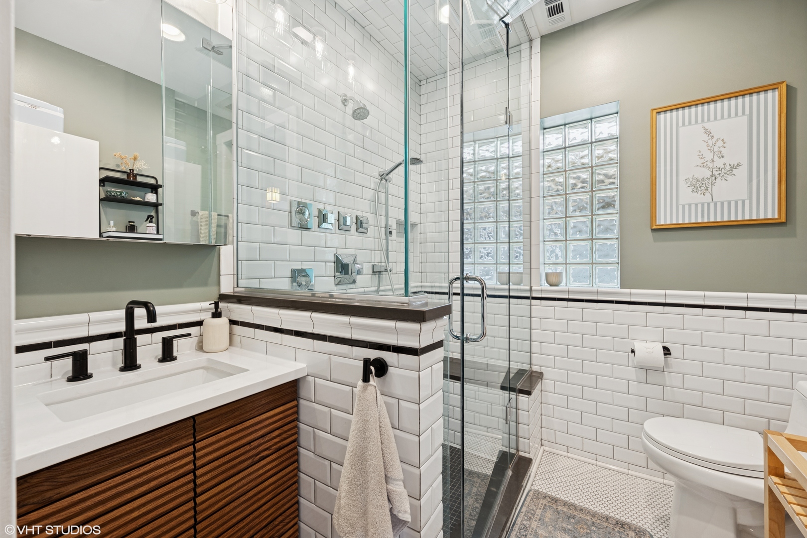 4051 North Keystone Avenue Chicago, IL 60641 - Photo 10 of 31