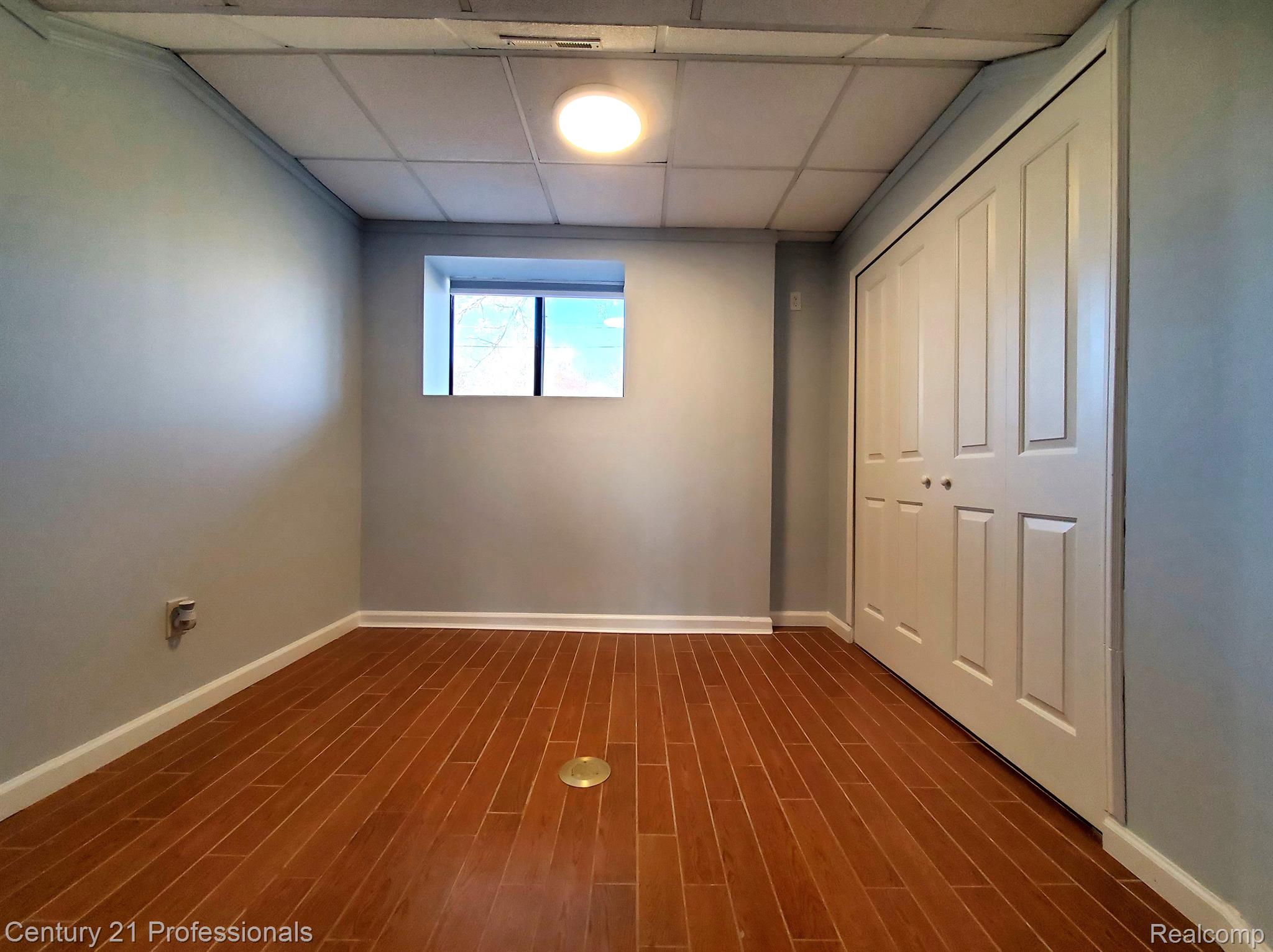 35741 Springvale Street Farmington, MI 48331 - Photo 24 of 35 Gallery Image 24