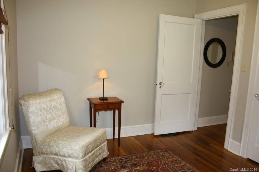 2069 Eaton Road, Unit 11 Charlotte, NC 28205 - Photo 17 of 23 Gallery Image 17
