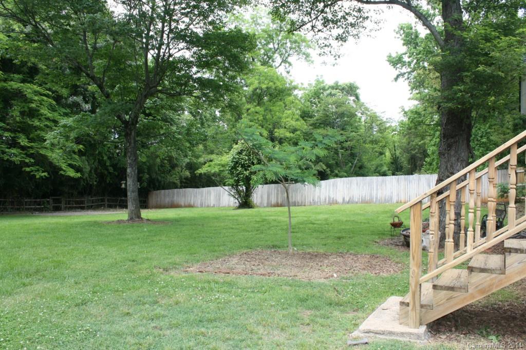 2069 Eaton Road, Unit 11 Charlotte, NC 28205 - Photo 21 of 23 Gallery Image 21