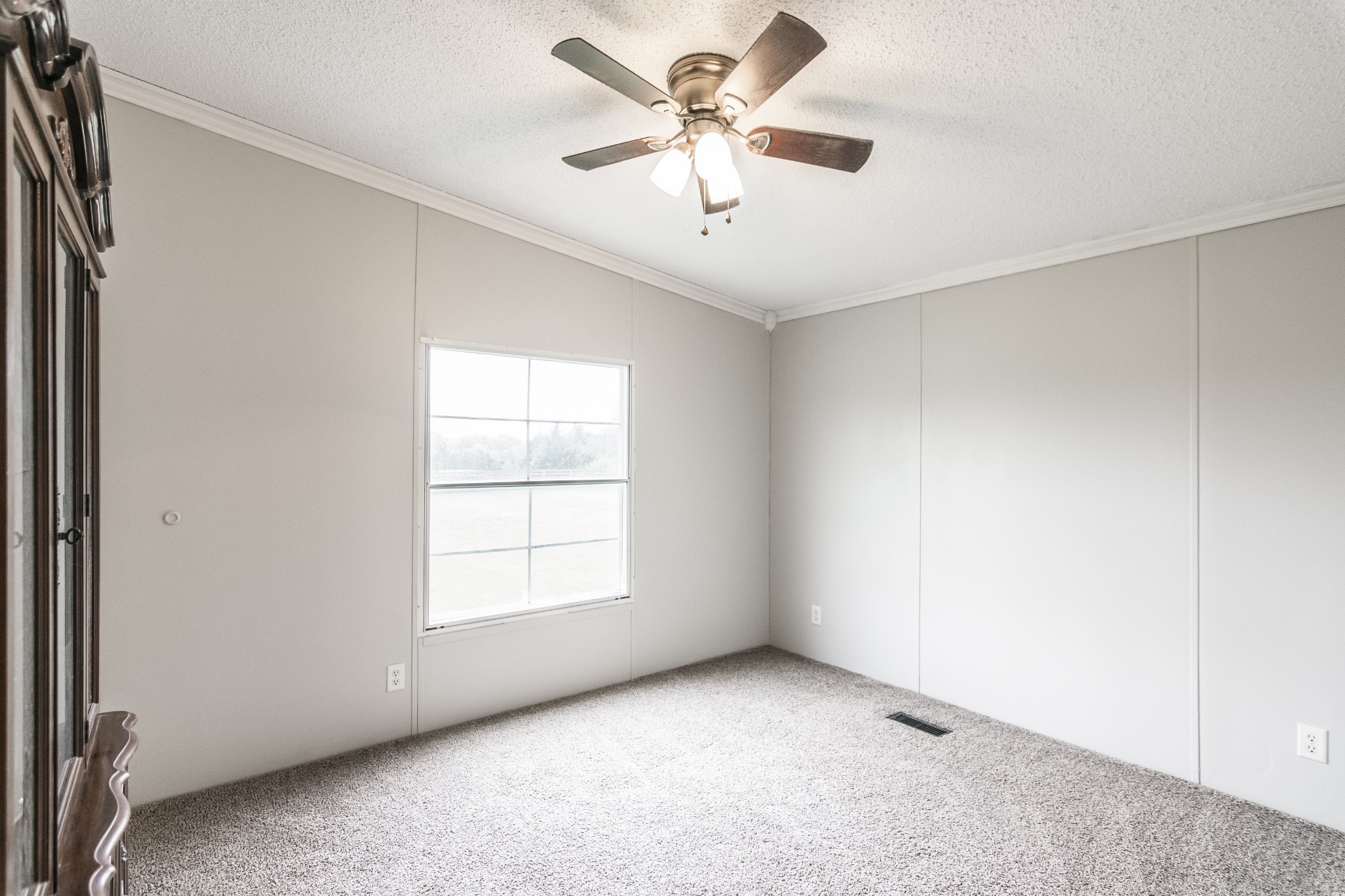 128 East Biggs Road Portland, TN 37148 - Photo 12 of 43 a view of an empty room with a window