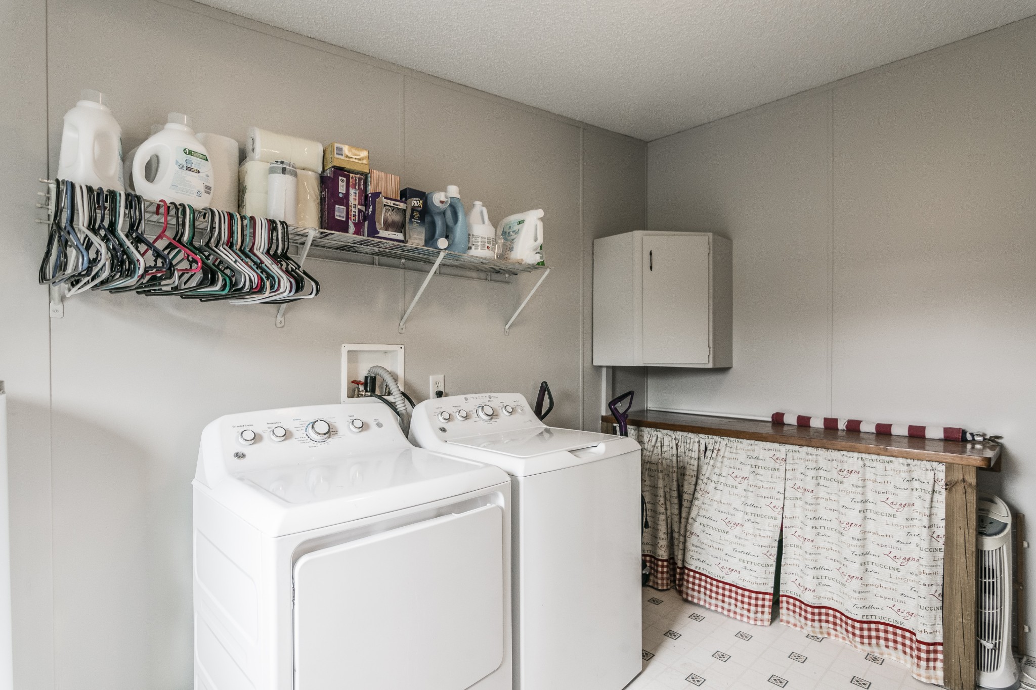 128 East Biggs Road Portland, TN 37148 - Photo 30 of 43 a utility room with dryer and washer