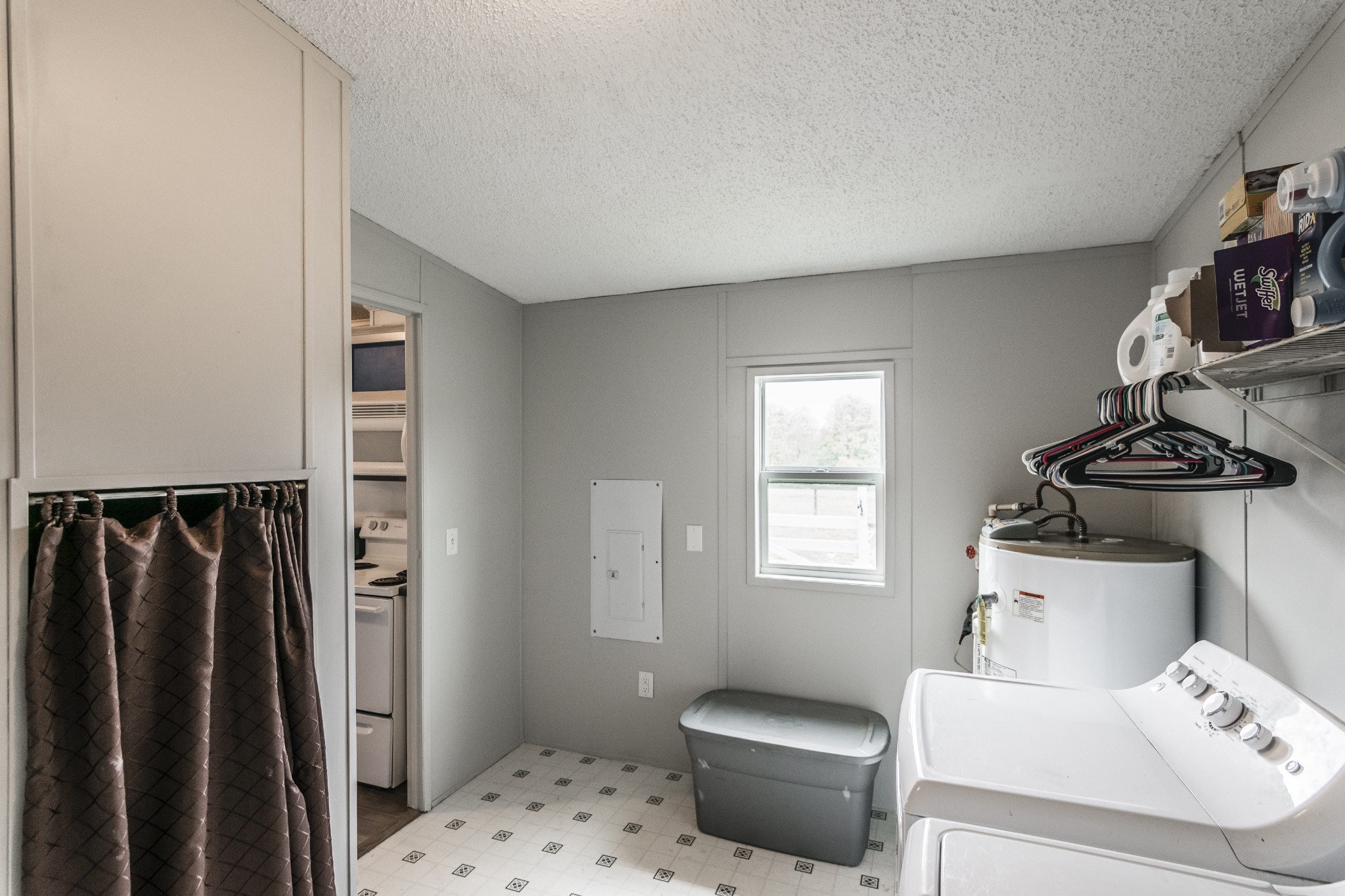 128 East Biggs Road Portland, TN 37148 - Photo 32 of 43 a bathroom with a sink toilet and shower