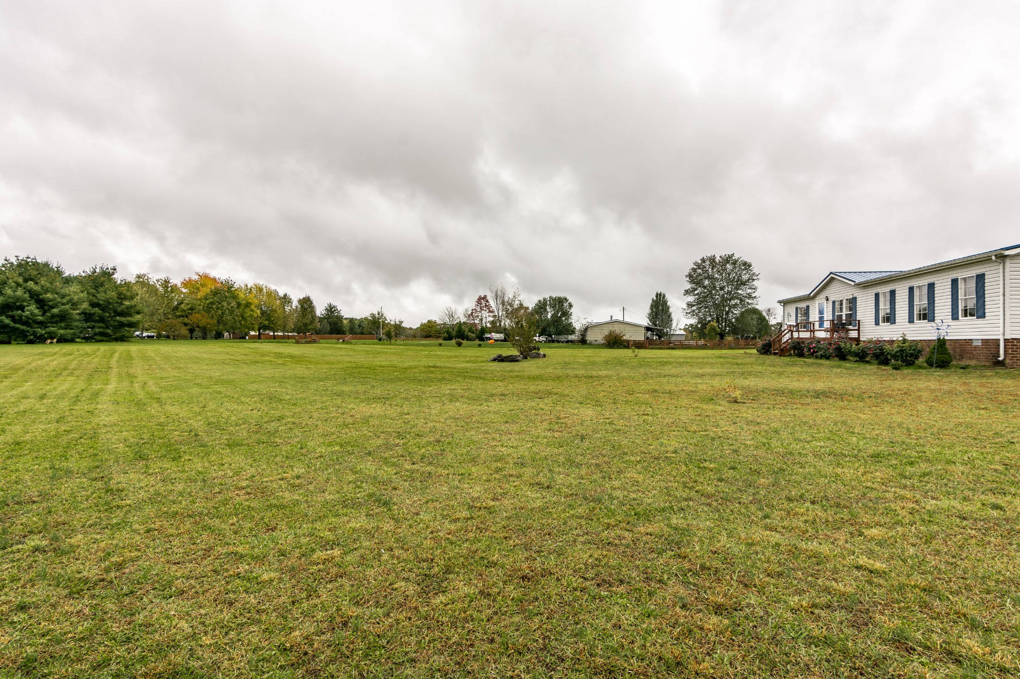 128 East Biggs Road Portland, TN 37148 - Photo 38 of 43 a view of yard with ocean view