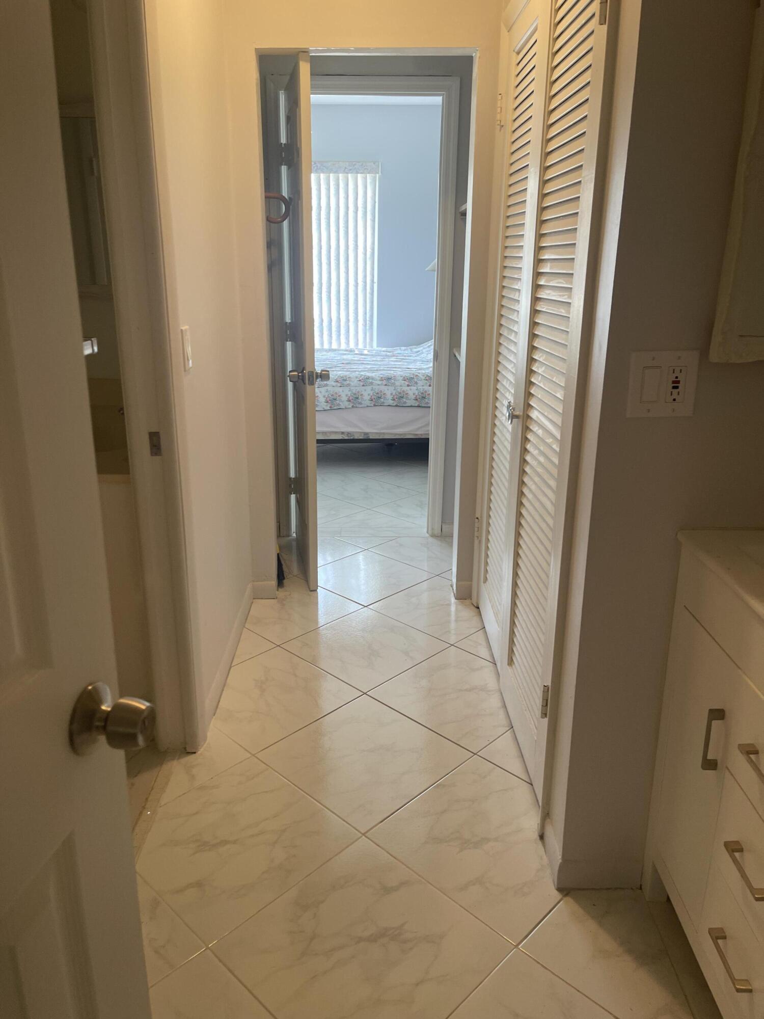 20831 Wendall Terrace Boca Raton, FL 33433 - Photo 8 of 15 IMG_2747