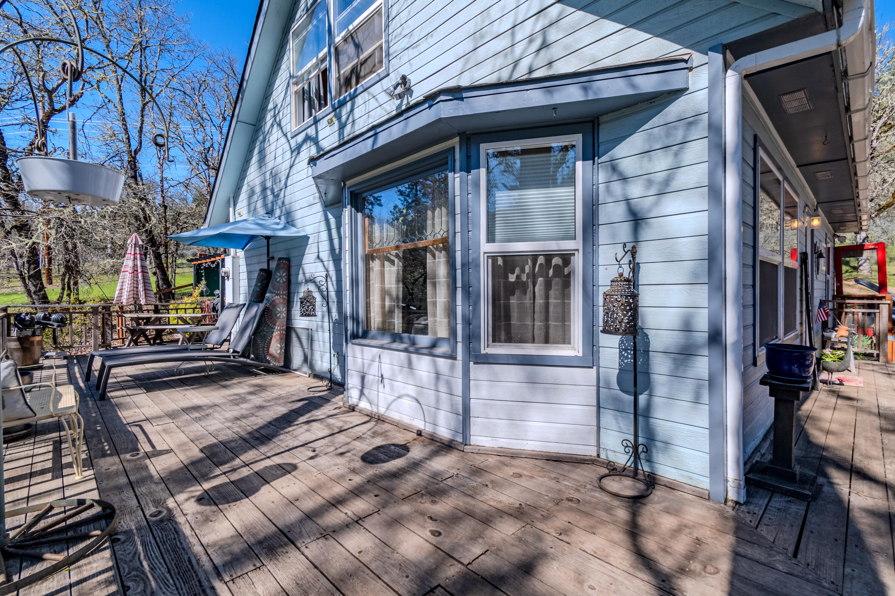 127 Lodge Road Trail, OR 97541 - Photo 26 of 37 Front Porch