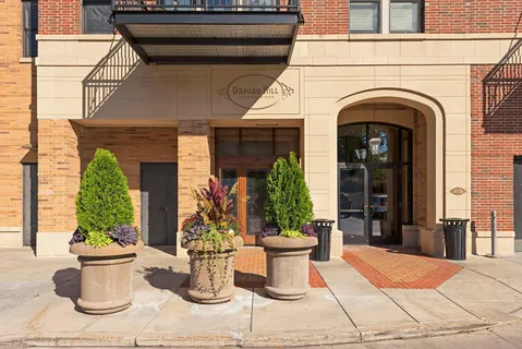 $340,000 | 1060 Grand Avenue, Unit 204, St. Paul, MN 55105