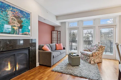 $340,000 | 1060 Grand Avenue, Unit 204, St. Paul, MN 55105