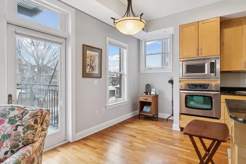 $340,000 | 1060 Grand Avenue, Unit 204, St. Paul, MN 55105