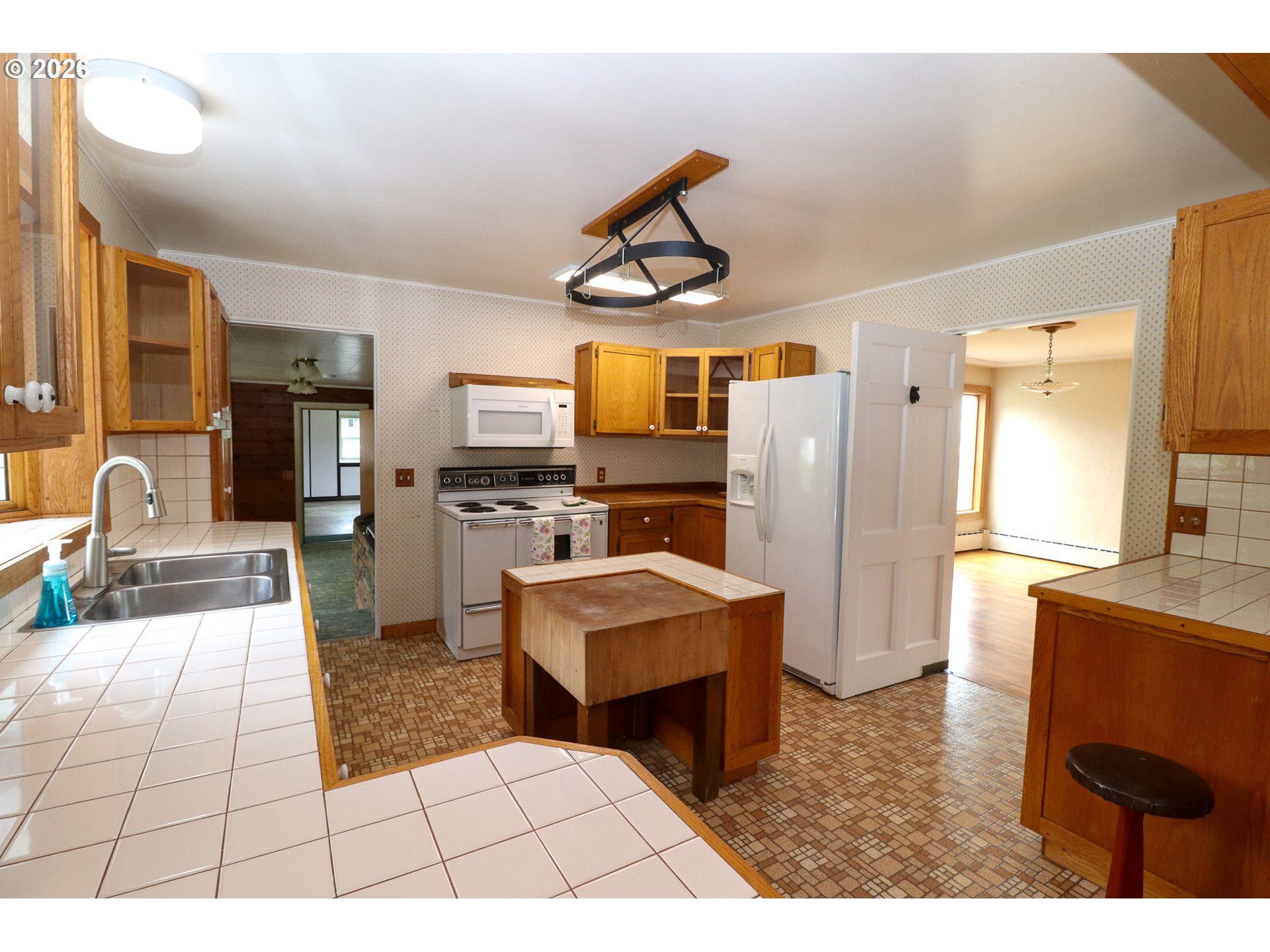 1338 D Street Coos Bay, OR 97420 - Photo 11 of 48