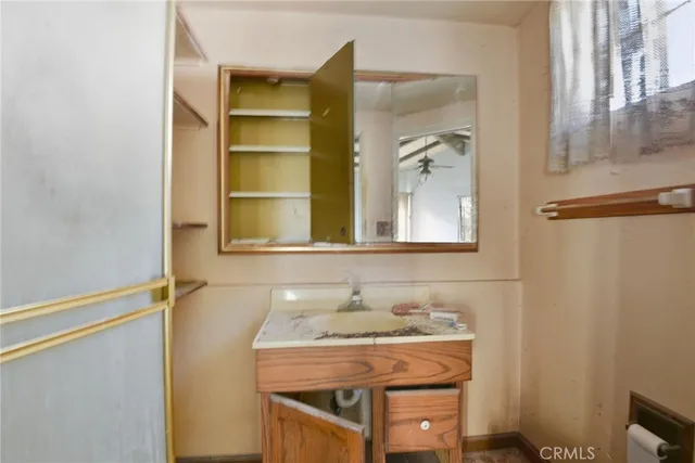 $599,000 | 2280 San Francisco Avenue, Long Beach, CA 90806