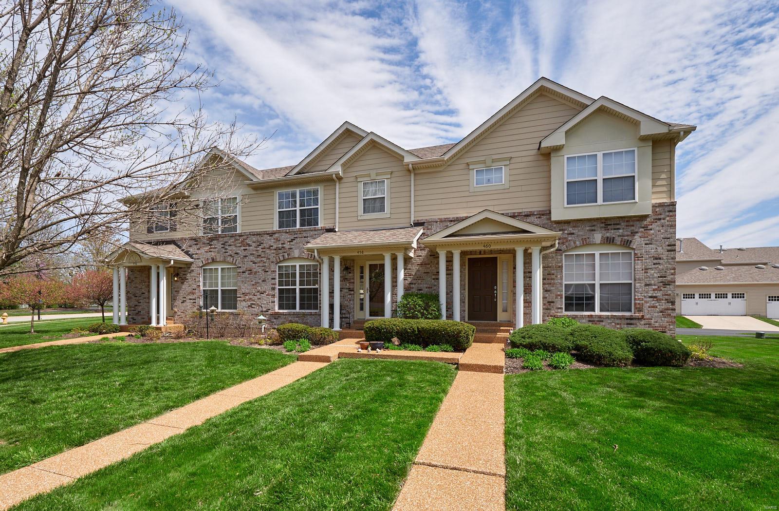 458 Coachgate Court Ballwin, MO 63021 - Photo 2 of 41 Gallery Image 2