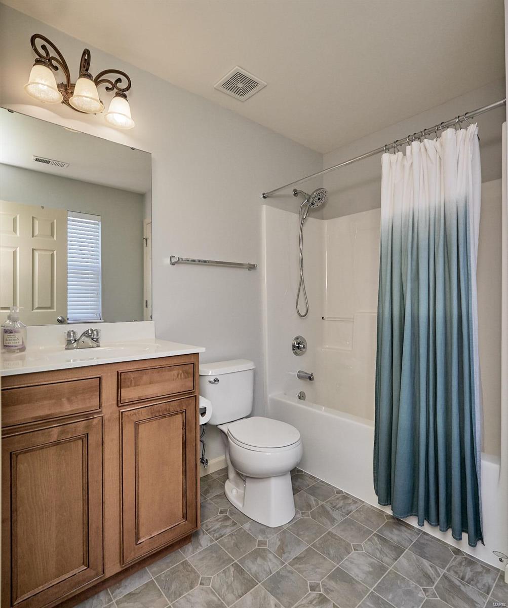 458 Coachgate Court Ballwin, MO 63021 - Photo 24 of 41 Gallery Image 24