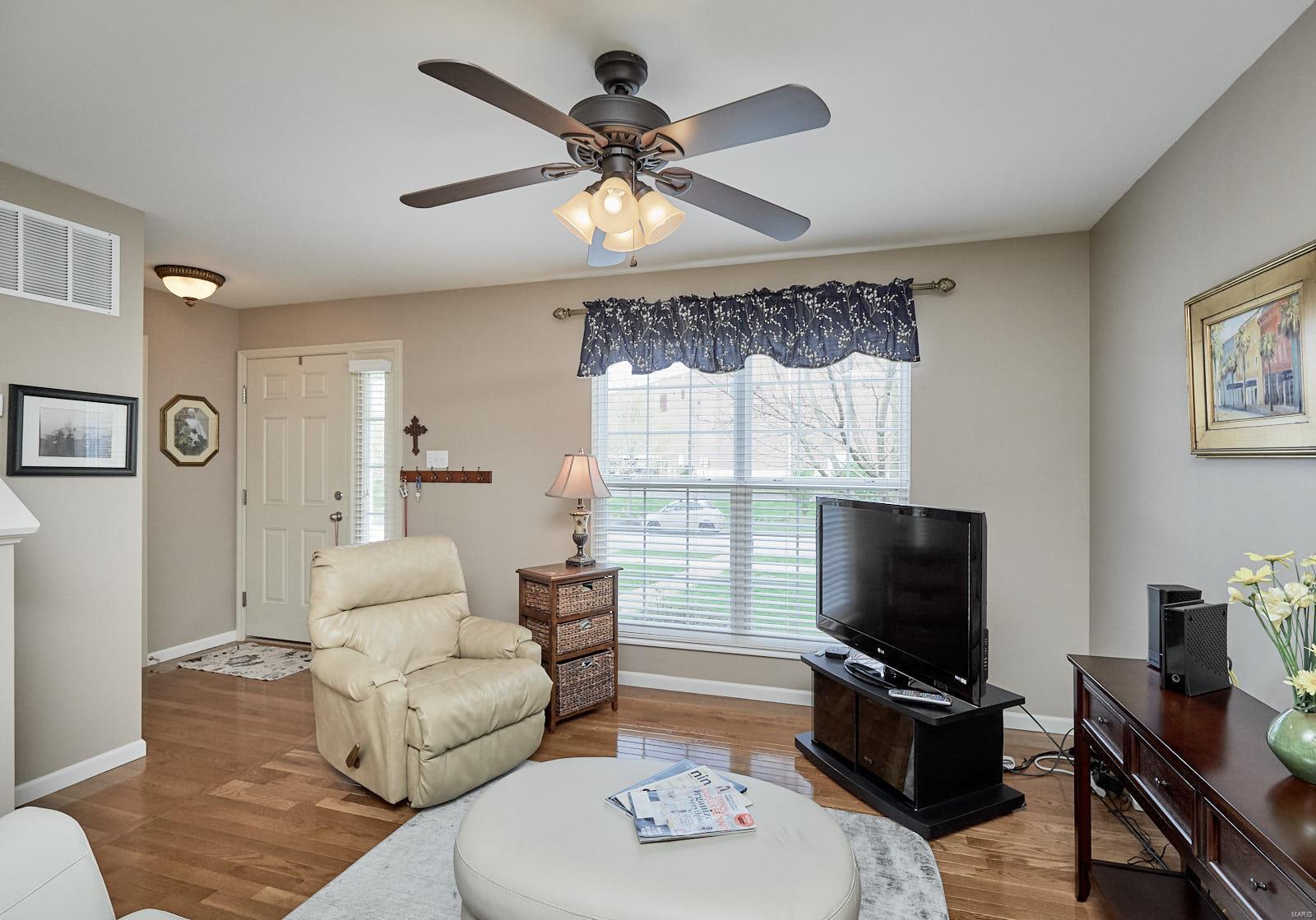 458 Coachgate Court Ballwin, MO 63021 - Photo 10 of 41 Gallery Image 10