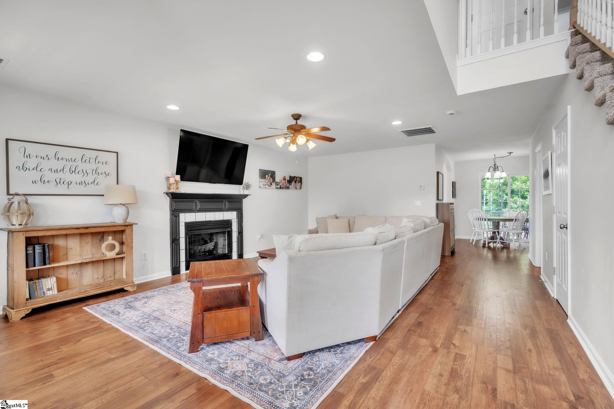 112 Rustcraft Drive Greer, SC 29651 - Photo 6 of 31
