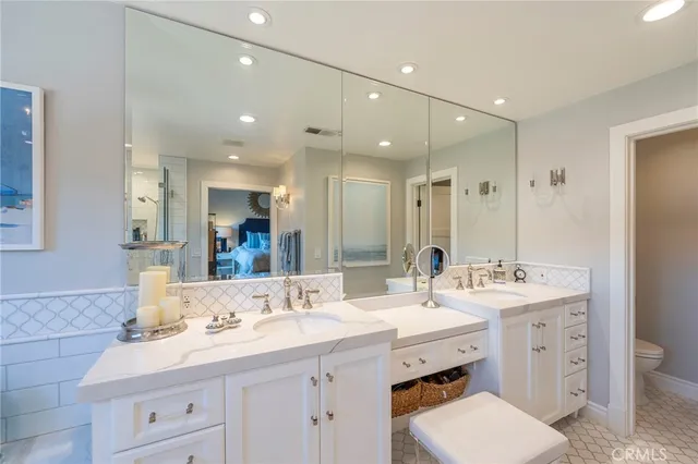 $7,000 | 4 Santa Cruz Court, Manhattan Beach, CA 90266