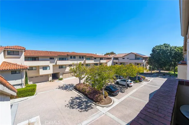 $7,000 | 4 Santa Cruz Court, Manhattan Beach, CA 90266