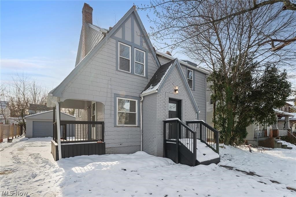 3406 Henderson Road Cleveland, OH 44112 - Photo 3 of 34