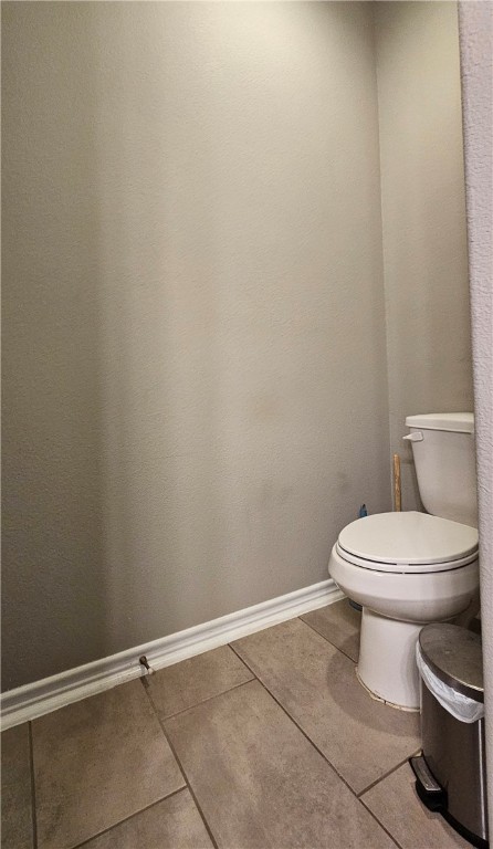 1051 Ocean Breeze Portland, TX 78374 - Photo 28 of 37 a bathroom with a toilet