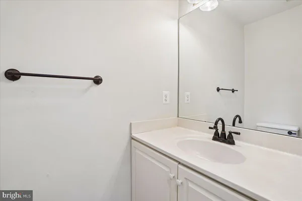 $4,000 | 18512 Fiddleleaf Terrace, Olney, MD 20832